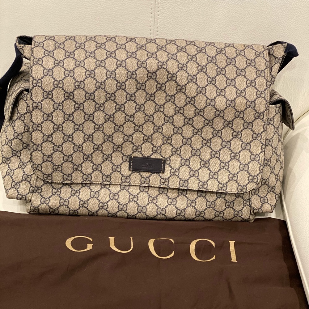 Gucci diaper bag (blue) pre loved 💖